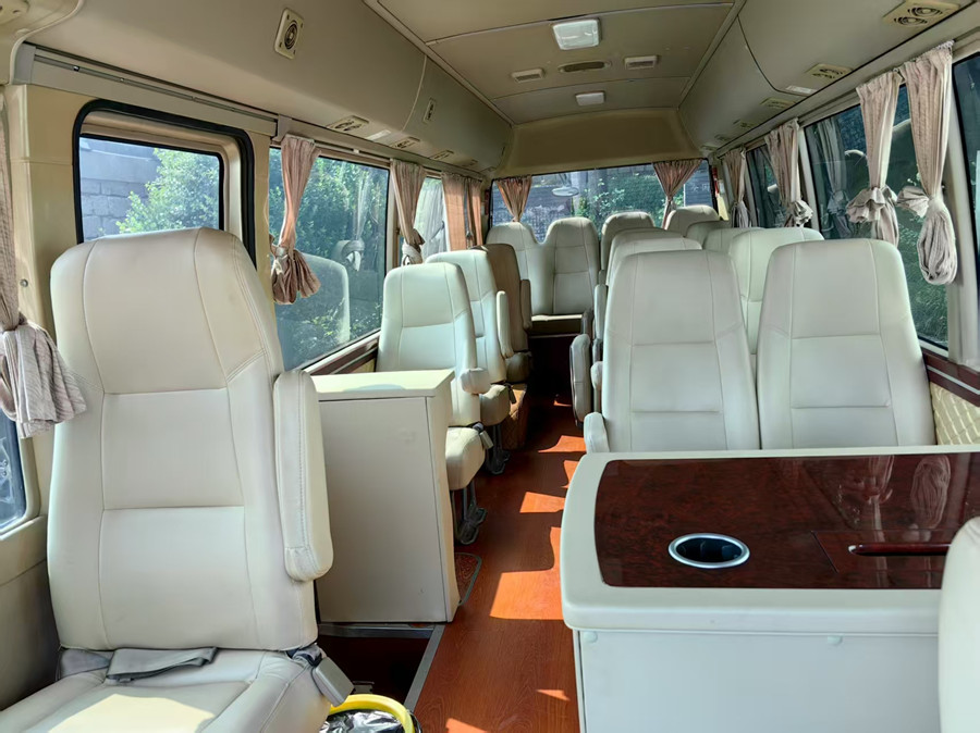 會議用車